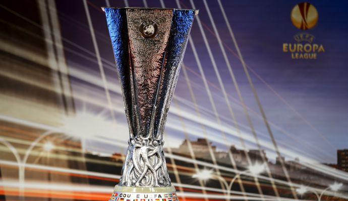Diretta sorteggi Europa League: sorteggiata l'avversaria del Napoli! Diretta sorteggi Europa League: sorteggiata l'avversaria del Napoli!