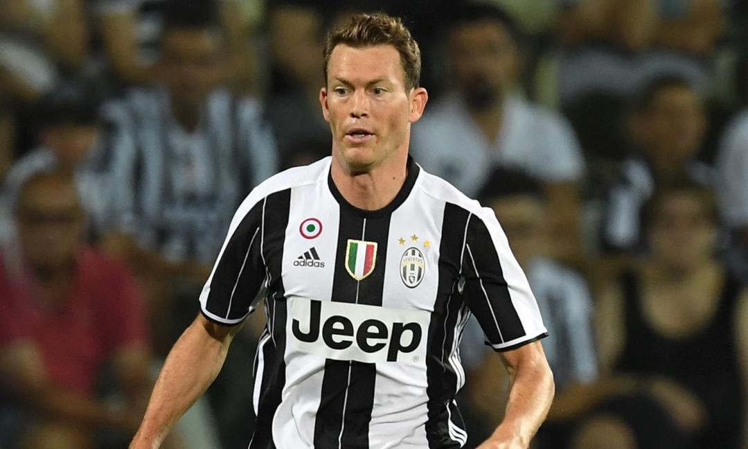 Federer batte Cilic, Lichtsteiner prende in giro Mandzukic