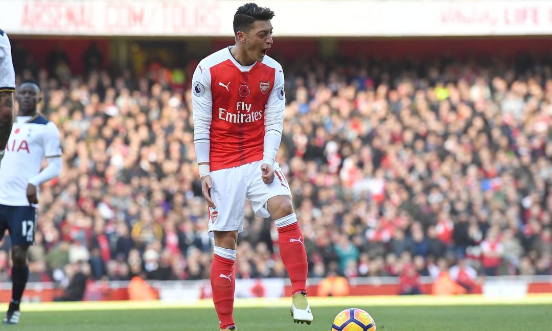 Arsenal, Wenger apre: 'Sanchez e Ozil? Possono partire a gennaio' Arsenal, Wenger apre: 'Sanchez e Ozil? Possono partire a gennaio'