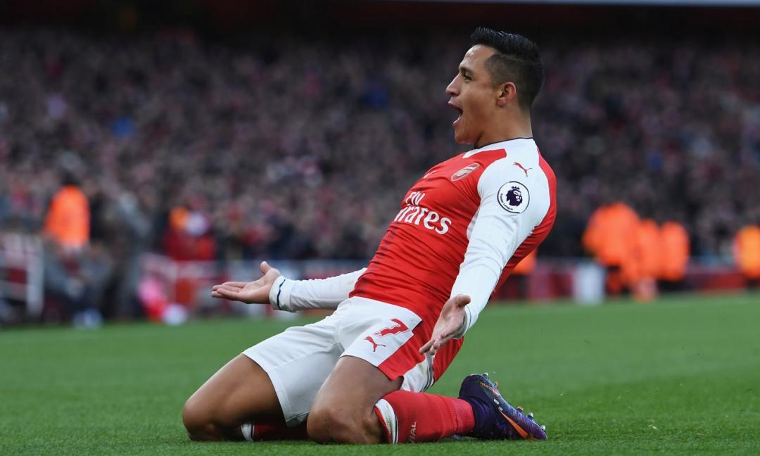 Sanchez, quale futuro? L'attaccante è a Parigi