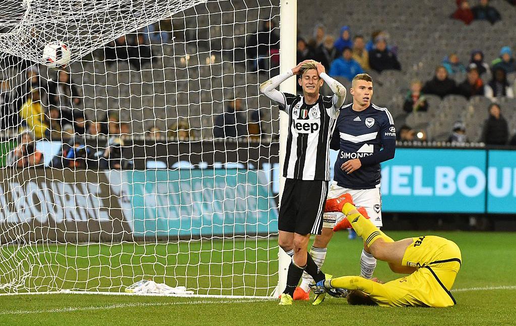 E' fatta per un centrocampista bianconero in Serie B
