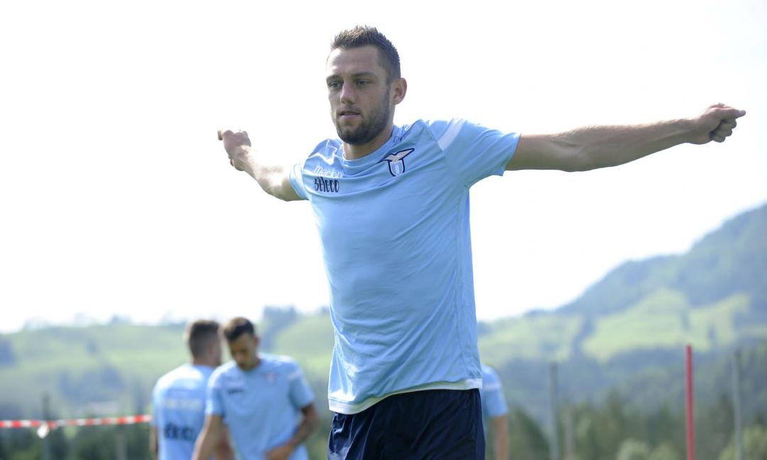 Rinnovo De Vrij: manca l'accordo sulla clausola e il tempo stringe...
