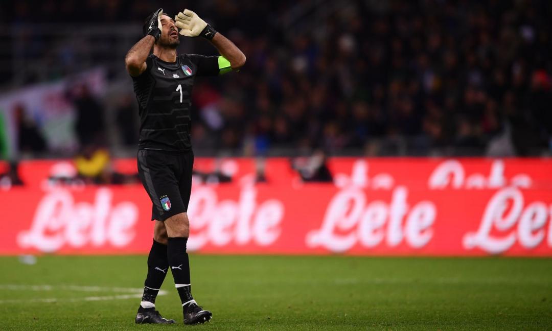 Buffon: 'Chiellini, Barzagli e De Rossi smettono con me, chiedo scusa'