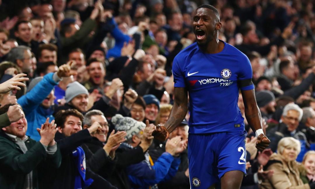 Premier Chelsea di misura City all'ultimo respiro. Goleada Arsenal