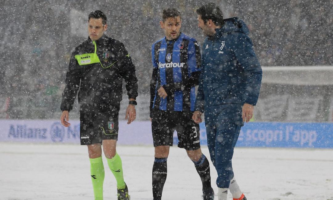 http://cdn.ilbianconero.com/images/2018-02/arbitro.mariani.buffon.juventus.toloi.atalanta.neve.2017.18.1080x648.jpg