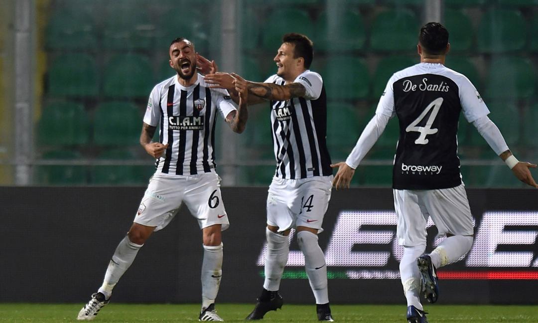 Ascoli, due calciatori aggrediti dopo la sconfitta di Venezia Ascoli, due calciatori aggrediti dopo la sconfitta di Venezia