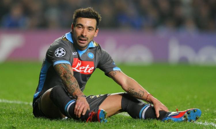 Napoli-Juve, la carica di Lavezzi FOTO