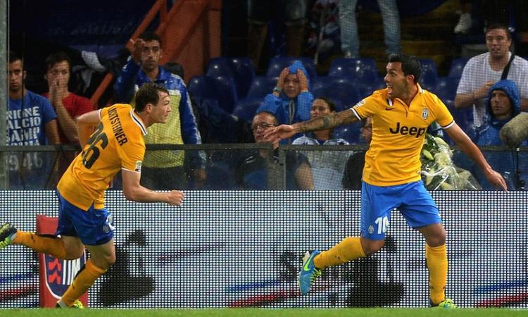 Goal of the Day firmato Tevez: il VIDEO della prima rete in bianconero 