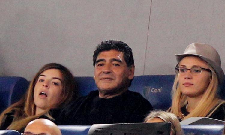 Il Napoli batte la Juve ai rigori: messaggio di Maradona