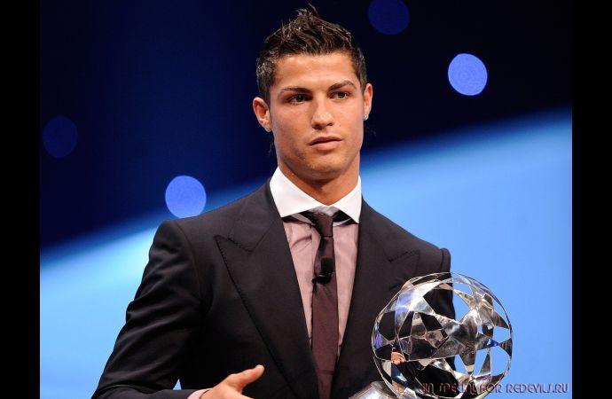 Dalla Spagna: con i bonus la Juve può pagare Ronaldo 40 milioni all'anno