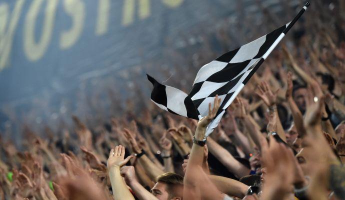Ultras Juve, due striscioni a San Siro contro il caro biglietti FOTO