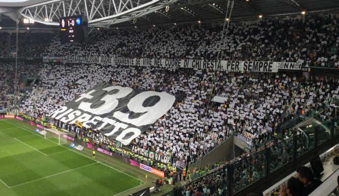 I tifosi del Torino omaggiano le vittime dell'Heysel, a Superga FOTO