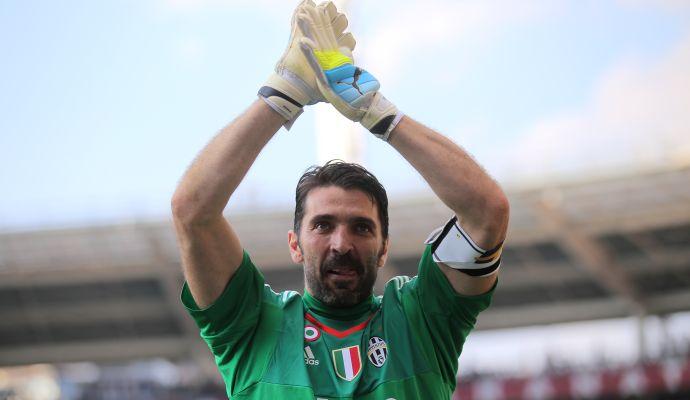 16 agosto 2015: la Juve inaugura il National Stadium di Singapore