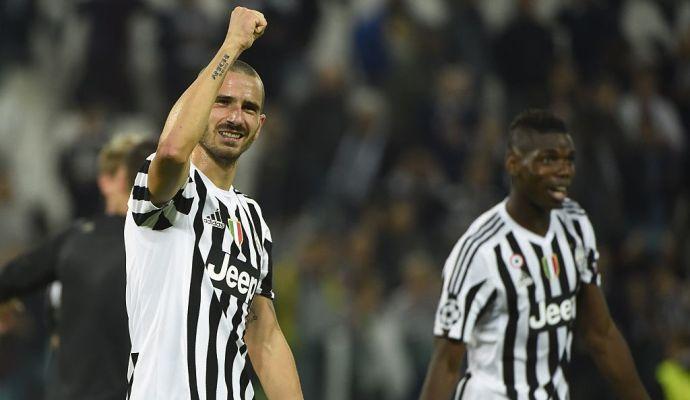 Bonucci salva su Higuain: è il VIDEO di auguri della Juve