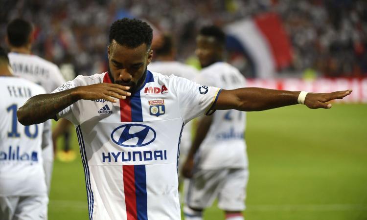 Non solo Tolisso: Lacazette in fuga dal Lione. Il sostituto è in Serie A