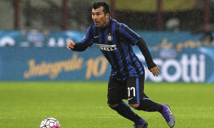 Medel via dall'Inter: è stata la Juve ad agevolare l'operazione