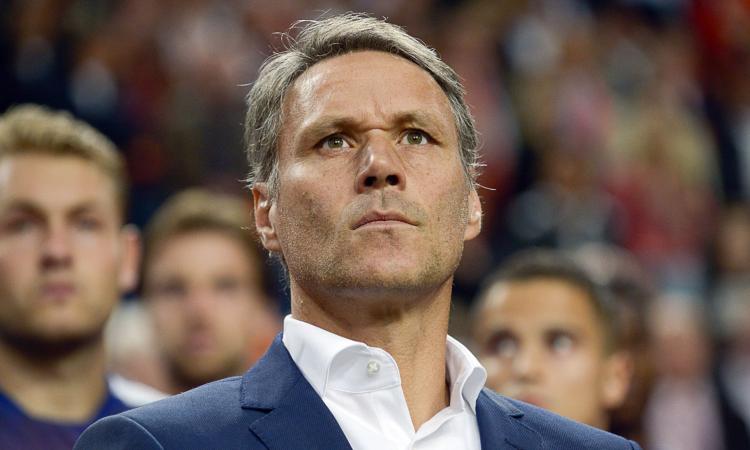 Juve, senti Van Basten: 'Ha campioni e stadio pieno, merito della società. Ma Milano dovrebbe dominare'