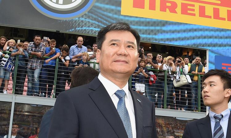 Zhang Jindong canta per festeggiare Suning: il VIDEO virale