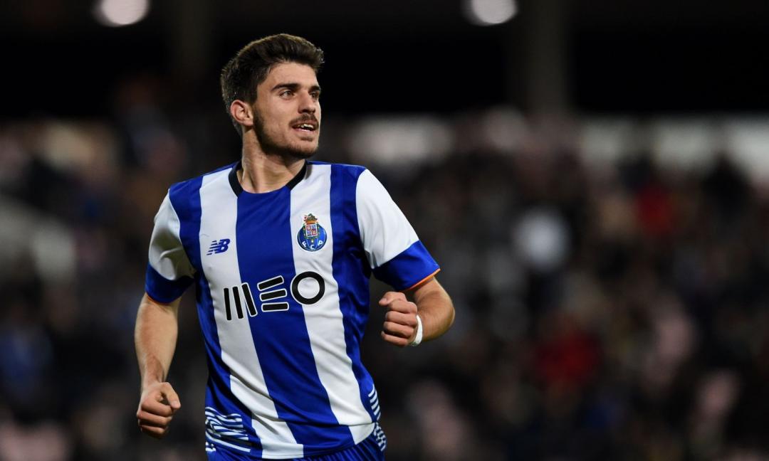 Juve per il centrocampo spunta un nome nuovo: arriva dal Porto