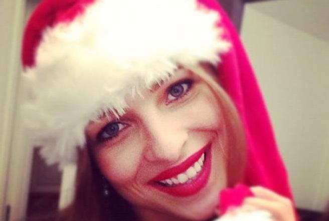 Cristina Chiabotto, madrina doc nel giorno di Babbo Natale FOTO