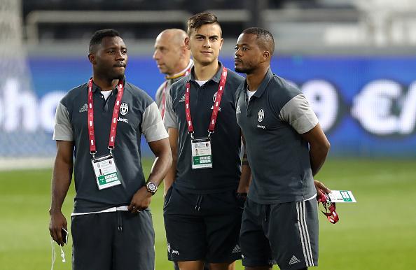 Evra a sorpresa: spinge Dybala allo United