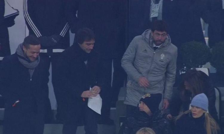 Strane coincidenze allo Stadium: Conte ha spiato Dybala