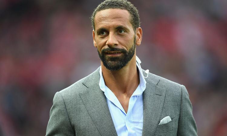 Pogba 'balla' sui social media, Ferdinand lo attacca: 'Sei sesto, non hai vinto niente'