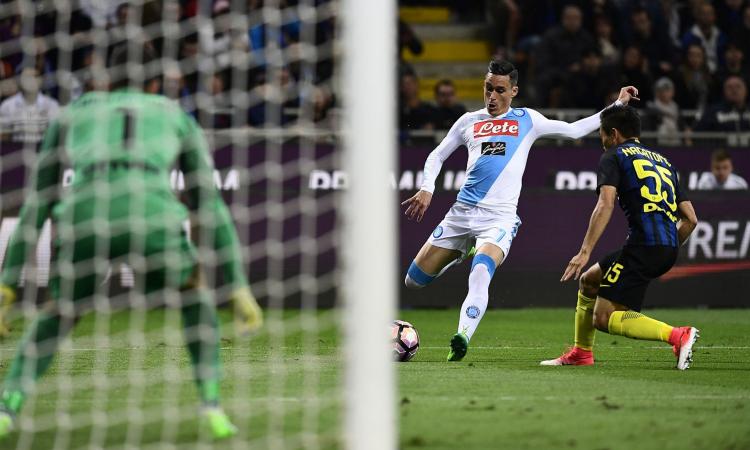 Serie A, Napoli-Inter 0-0. Super Handanovic, sorride la Juve