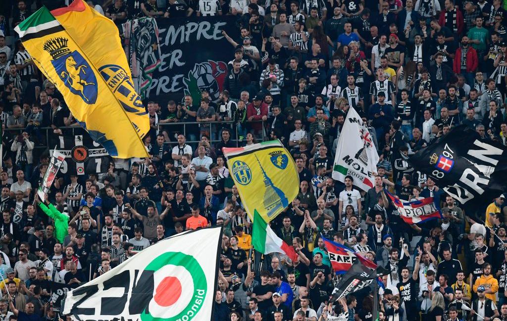 Juve, il tweet di complimenti al Napoli gasa i tifosi: 'Finalmente! Sarcasmo degno dell'Avvocato'