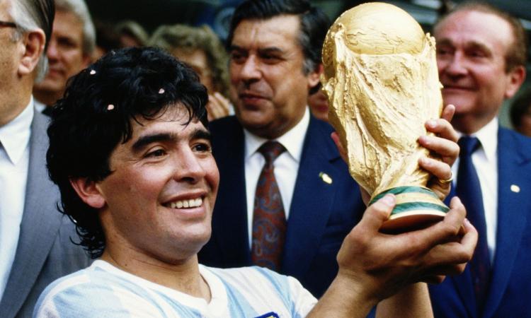 I 100 migliori calciatori di sempre: 1° Maradona, Buffon 41°. Non c'è Del Piero!