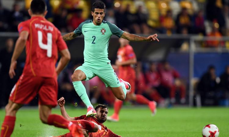 Offerta Juve per Cancelo: la risposta del Valencia