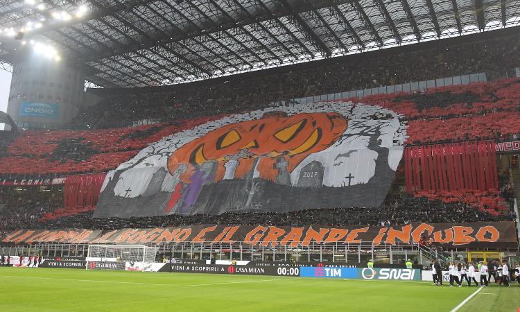 Milan, che coreografia! Ma i loro tifosi...muti!