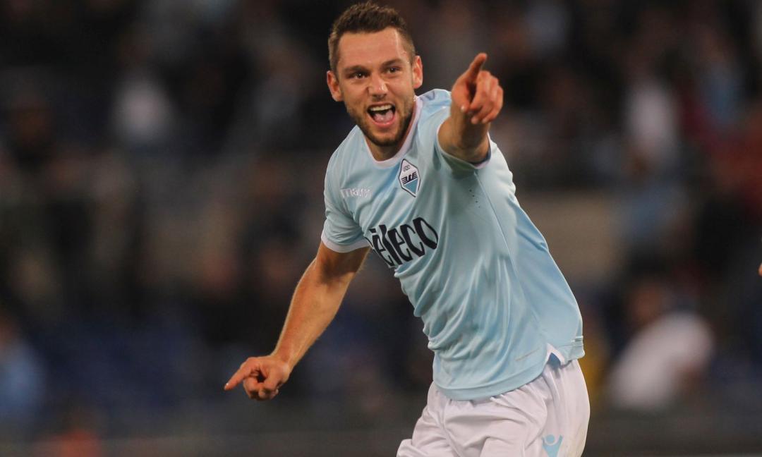 Lazio, Tare: 'De Vrij? Magari firma domani. La sua volontà...'