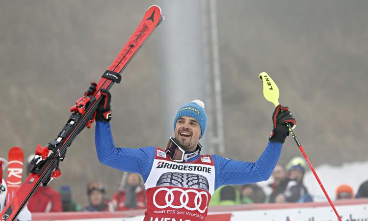 Un 'bianconero' vincente: la Juve esalta lo sciatore Peter Fill