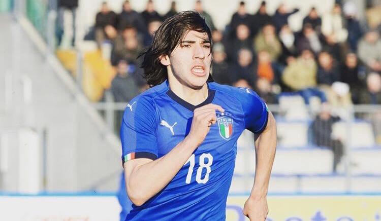 Tonali conquista l'Italia: i paragoni con Pirlo e il blitz Juve