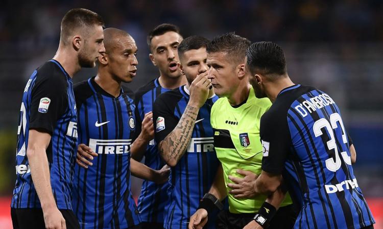 Napoli, esplode la rabbia dopo Inter-Juve: 'Calciopoli è tornata'