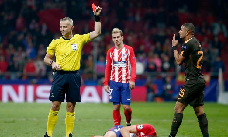 L'Atletico Madrid augura 'buona fortuna' all'arbitro Kuipers FOTO