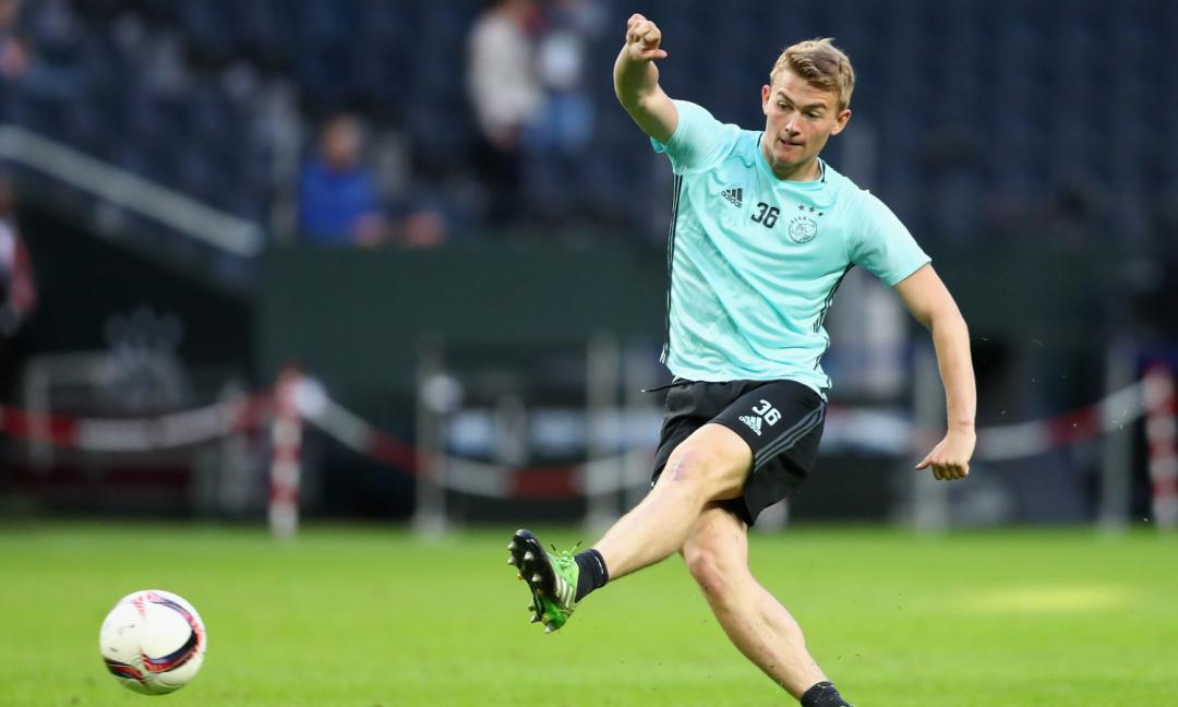 De Ligt, futuro incerto: il Barcellona in pressing, ma la Juve...