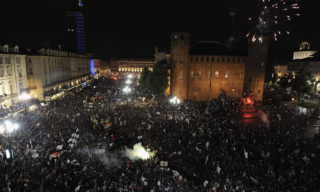 Festa col pullman scoperto, voglio un milione di juventini! E il carro?