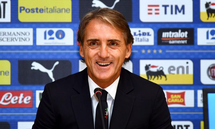 Mancini, il messaggio per Buffon: 'Leadership e lealtà, buona fortuna'
