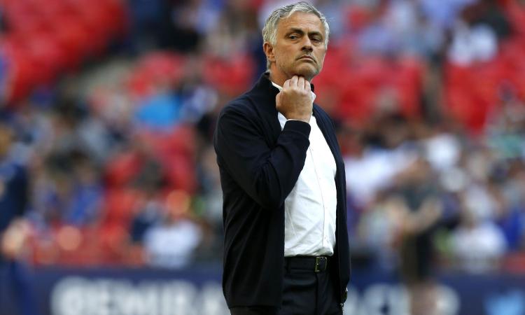 Pugno duro di Mourinho: avviso alla Juve e Martial