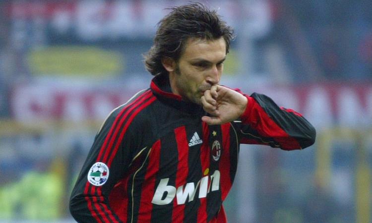 Pirlo, dal Blog arrivano critiche: 'Sei milanista? Ci sono 3 domande da non fare'