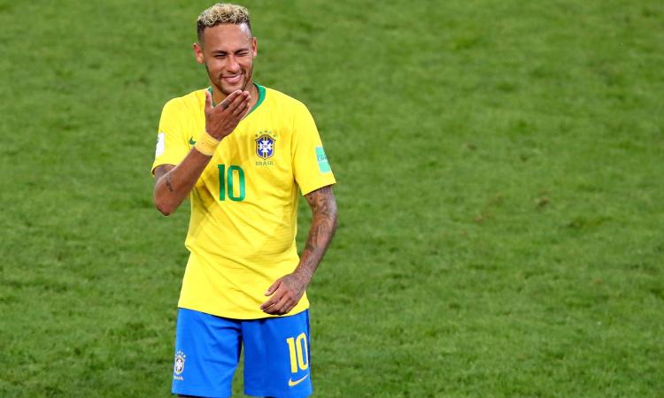 Neymar, gol con il Brasile ed esulta alla... CR7! VIDEO