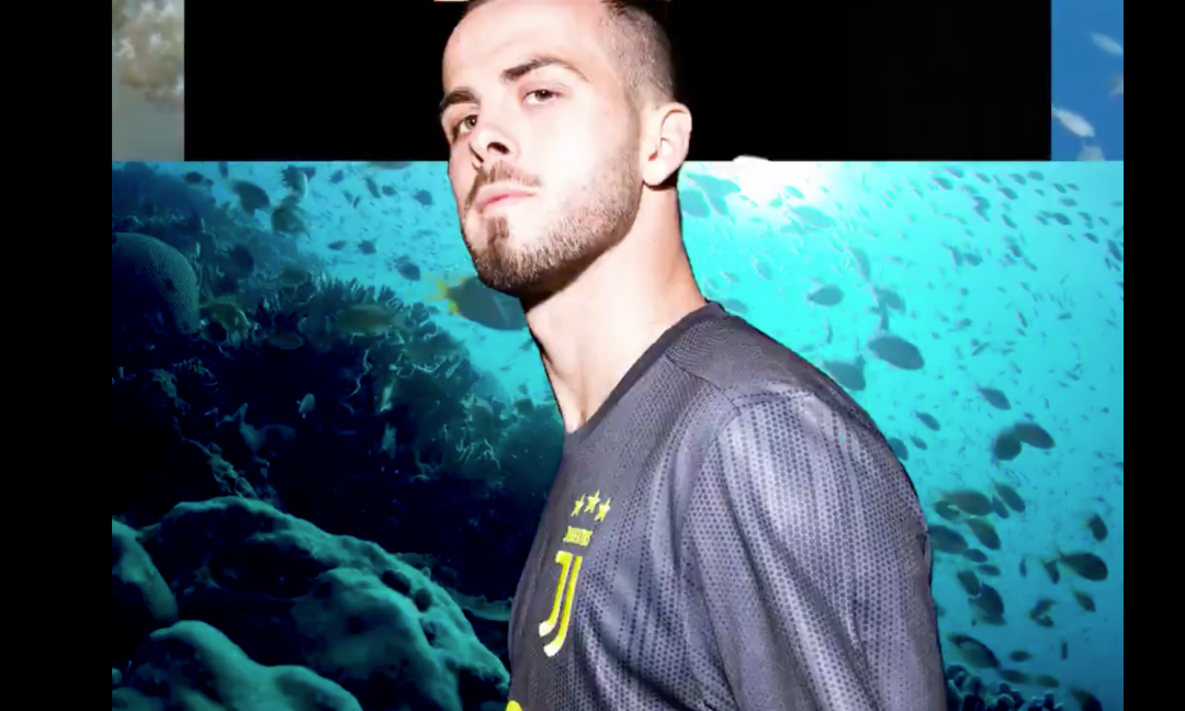 Terza Maglia Juventus MIRALEM PJANIC Terza Maglia Juventus MIRALEM PJANIC