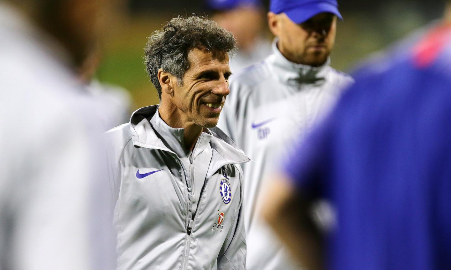 Zola lascia il Chelsea in estate: segue Sarri alla Juve?