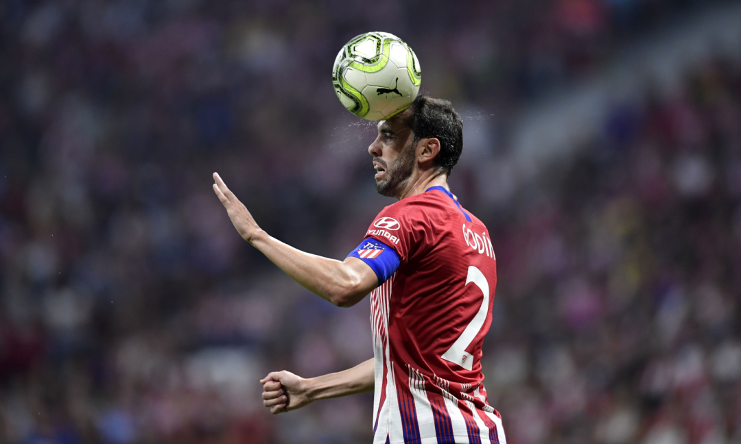 Dalla Spagna: niente Juve per Godin, pronto il rinnovo con l'Atletico