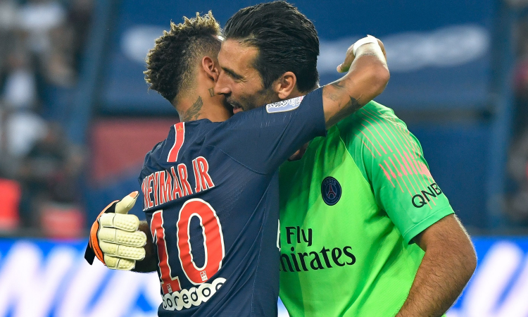 Neymar inserisce Buffon nella top 11 del PSG