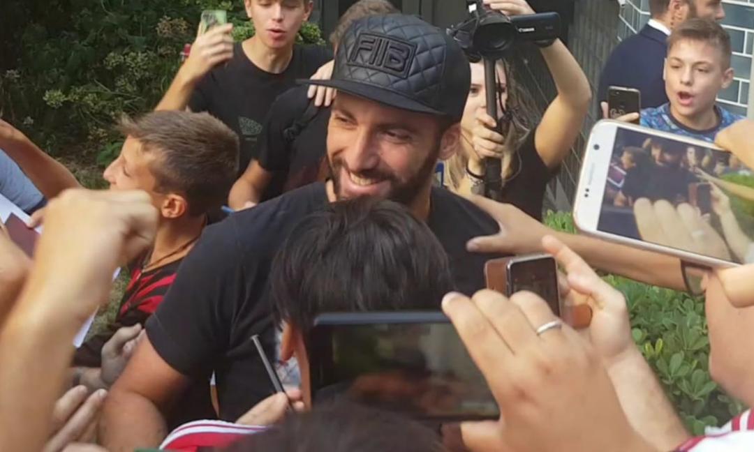 Milan, domani la prima di Higuain