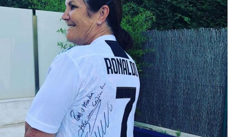 CR7, la forza di mamma Dolores: 'Buona fortuna, Juve'