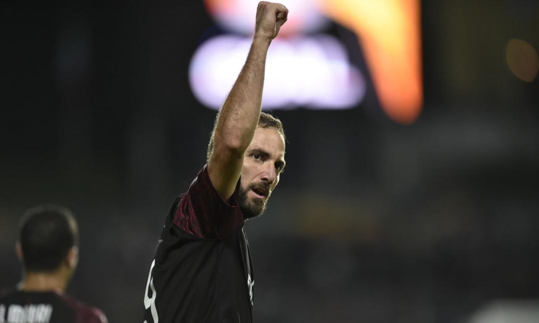 Festa di addio, Higuain ha già salutato i compagni del Milan!